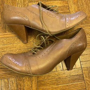 Steve Madden oxford booties